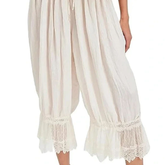 Lacy Ivory Pantaloons